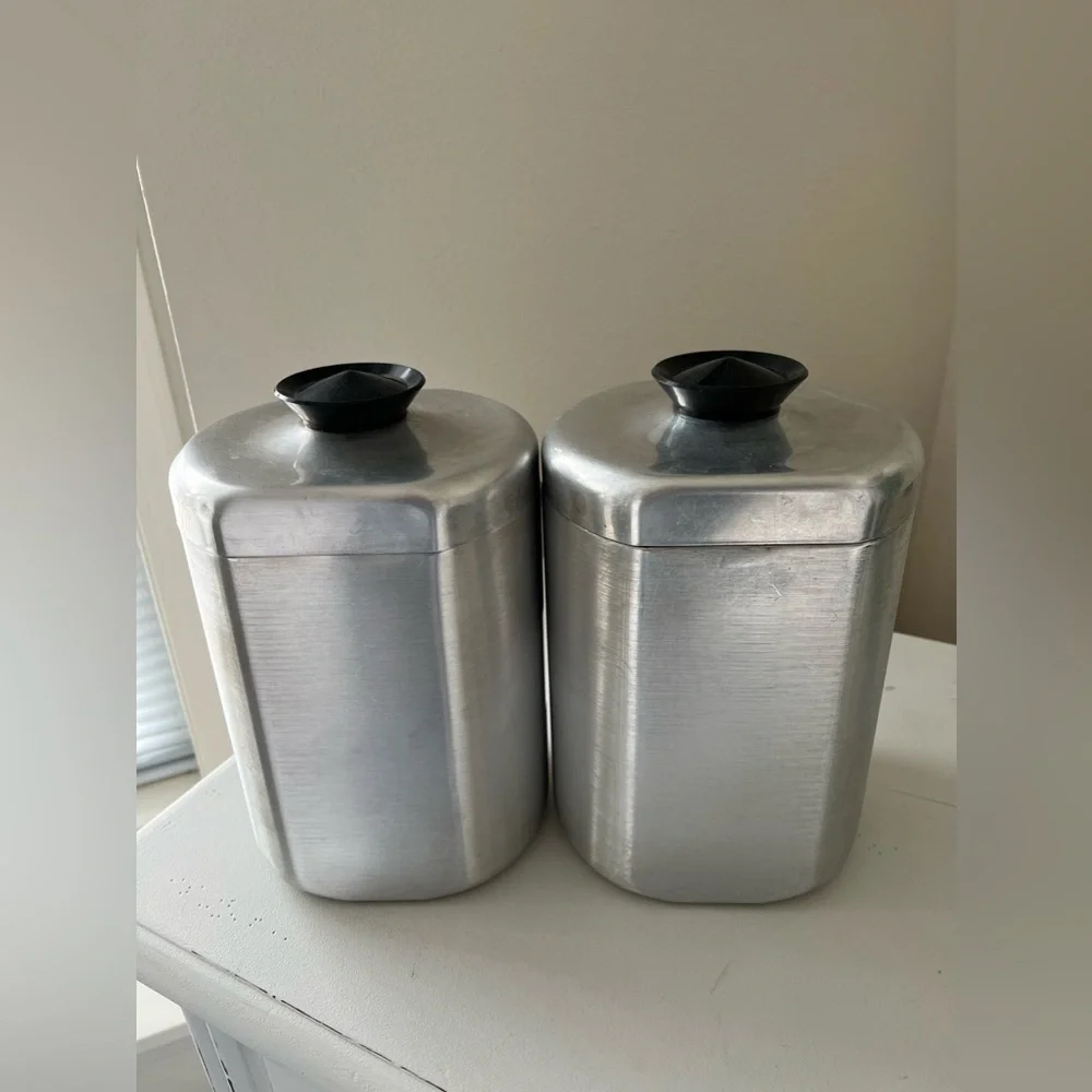 Vintage 1950s MCM Kitchen Aluminum Canisters Lids | Flour And Sugar - Picture 4 of 12